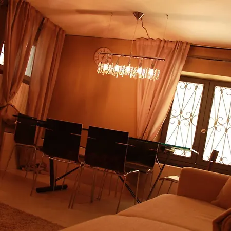 Apartament The Charm